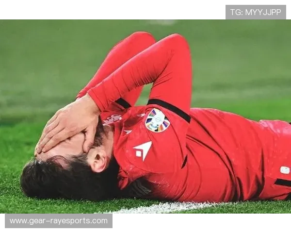 豪仔是谁 足球球星背后的故事与成就揭秘