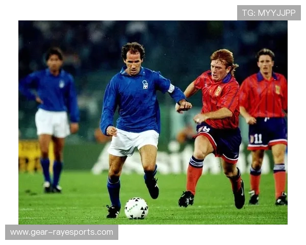 退役四大足球传奇球星排名揭晓 谁将成为历史最佳球员之王